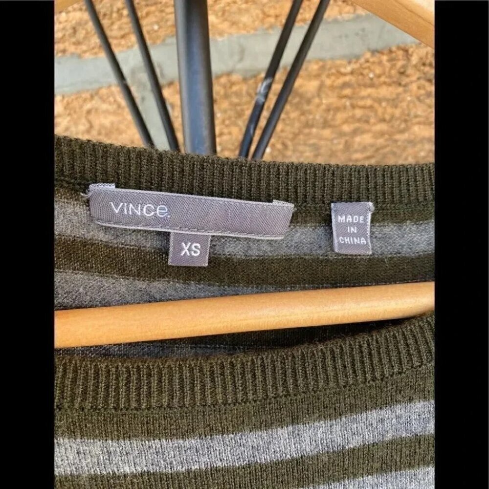 Vince 100% cashmere sweater xs - Picture 4 of 7